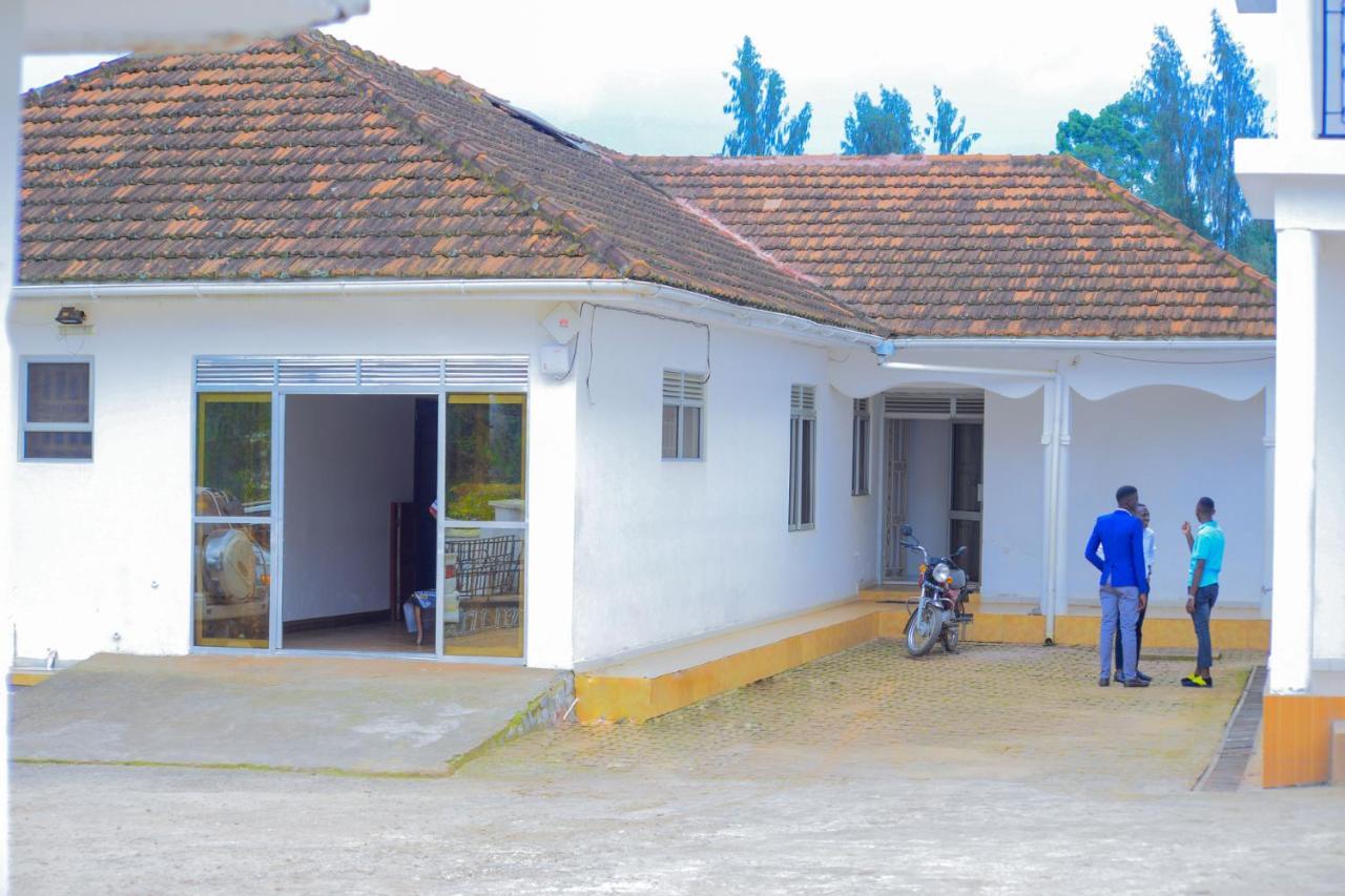 Kigezi Gardens Inn Kabale Экстерьер фото