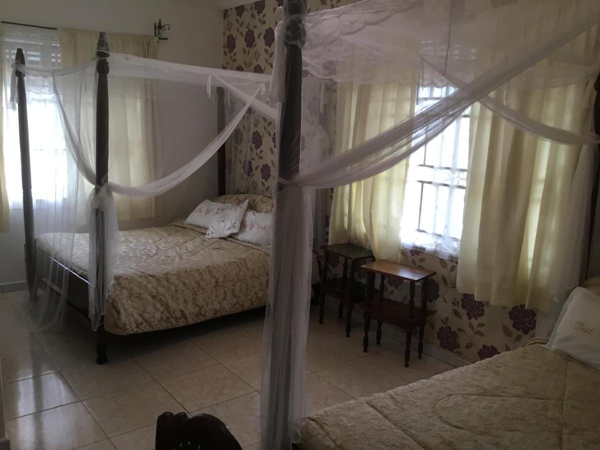 Kigezi Gardens Inn Kabale Экстерьер фото